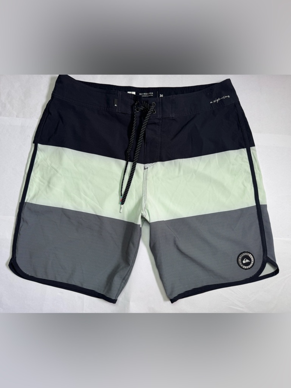 Quiksilver Men's Boardshorts Swimwear Blue/White Size 36